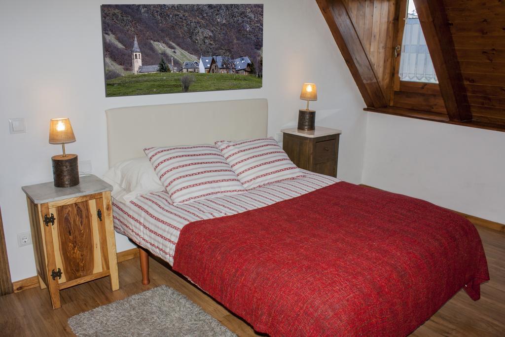 Appartamento Eth Humarau De Co De Bernat Mont Esterno foto