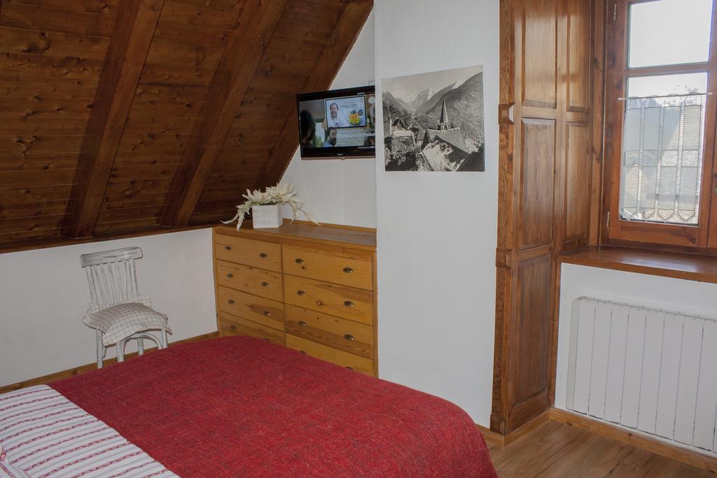 Appartamento Eth Humarau De Co De Bernat Mont Esterno foto